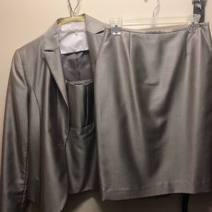 Calvin Klein 3PC Suit
